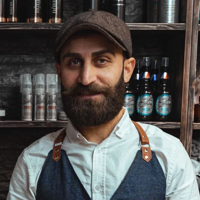 Dilman, barberare på The Local Barbershop